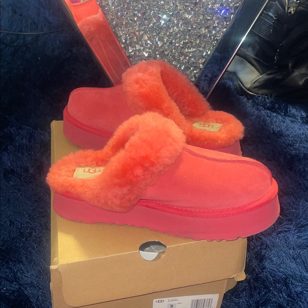 UGG Women's Vibrant Coral Slippers
